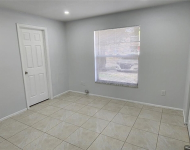 14114 Village Terrace Drive - Photo Thumbnail 19