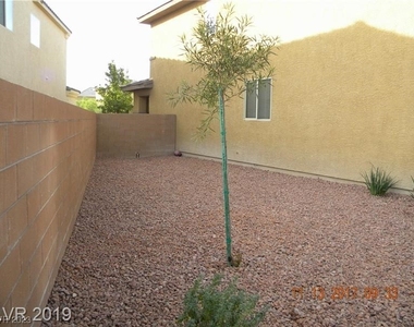 10606 Sand Mountain Avenue - Photo Thumbnail 22