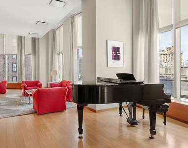 8 Spruce Street - Photo Thumbnail 8