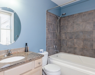 4741 S Langley Avenue - Photo Thumbnail 12