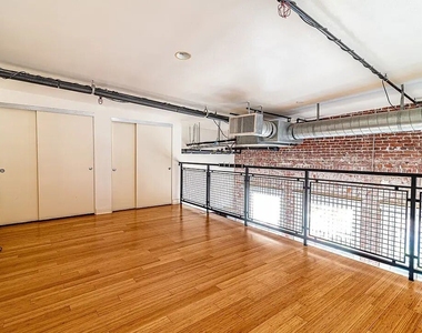 253 S Broadway - Photo Thumbnail 5