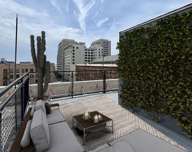 253 S Broadway - Photo Thumbnail 12