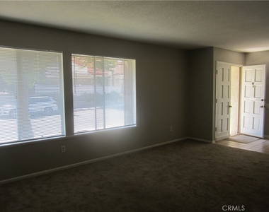 27031 Vista Encantada Drive - Photo Thumbnail 6