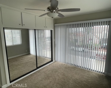 209 Santa Ana Avenue - Photo Thumbnail 11