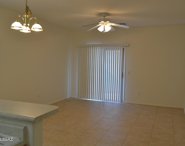 8293 N Wind Swept Lane - Photo Thumbnail 13