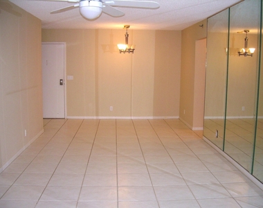 4511 S Ocean Boulevard - Photo Thumbnail 8