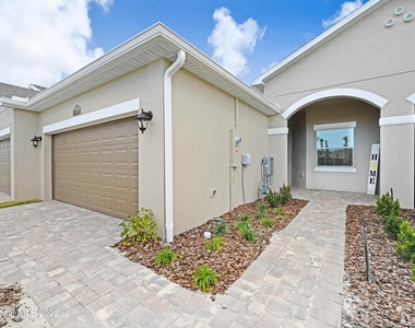 8563 Loren Cove Drive - Photo Thumbnail 1