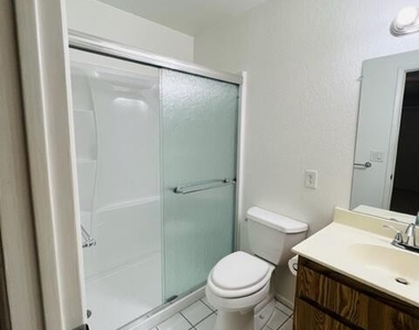 602 W Tonopah Drive - Photo Thumbnail 15