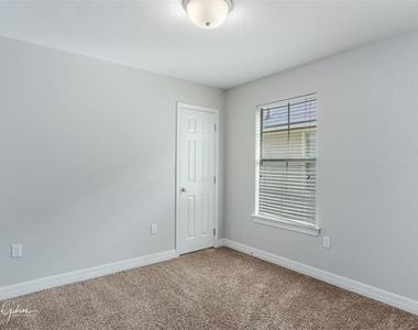 3816 Pickering Pass Drive - Photo Thumbnail 12