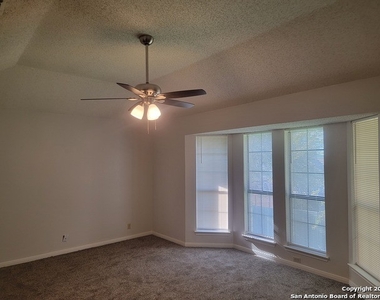 1406 Lightstone Dr - Photo Thumbnail 23