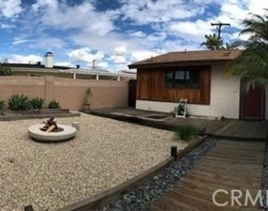 10312 Lorinda Avenue - Photo Thumbnail 1