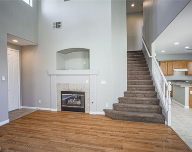 5625 Aurora Crest Avenue - Photo Thumbnail 7