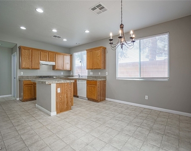 5625 Aurora Crest Avenue - Photo Thumbnail 9