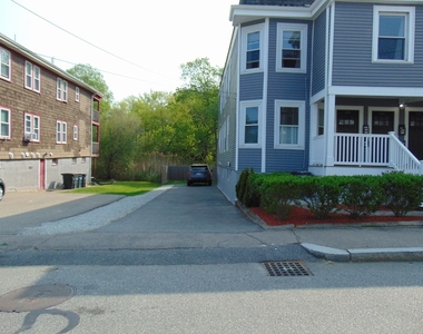 138 Newbury Ave - Photo Thumbnail 19