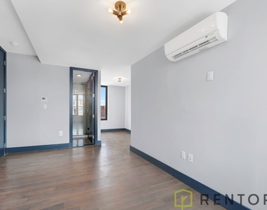 475 Grand Street - Photo Thumbnail 6