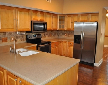 320 Greenmont Circle - Photo Thumbnail 1