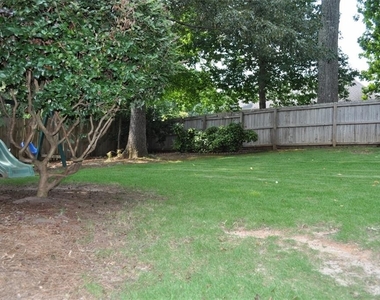 320 Greenmont Circle - Photo Thumbnail 29