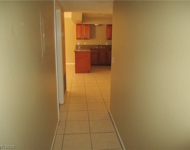 2213 Jones Boulevard - Photo Thumbnail 9