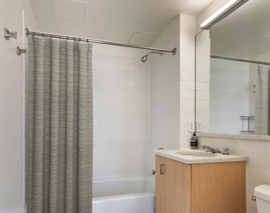 West 52nd - Photo Thumbnail 3