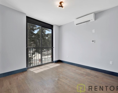 475 Grand Street - Photo Thumbnail 8