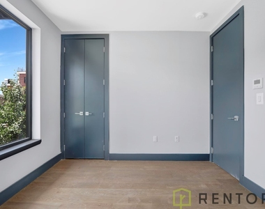 475 Grand Street - Photo Thumbnail 11