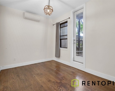 59 Graham Avenue - Photo Thumbnail 9