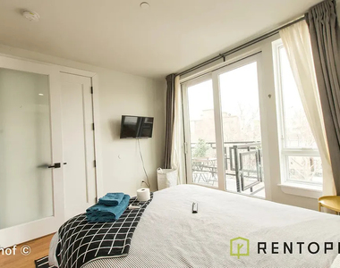 854 Metropolitan Avenue - Photo Thumbnail 7