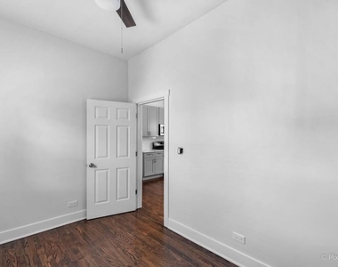 2522 W. Cortland, Unit R-7 - Photo Thumbnail 14