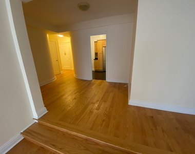  East 56th Street - Photo Thumbnail 3