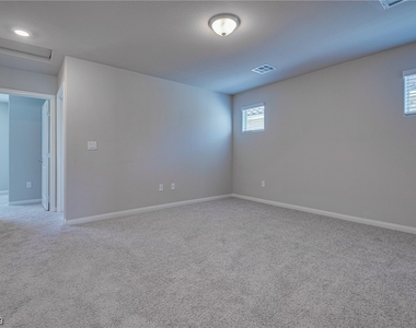 3804 Seyfert Avenue - Photo Thumbnail 6