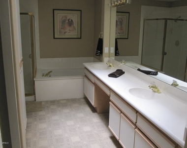 7400 E Gainey Club Drive - Photo Thumbnail 6