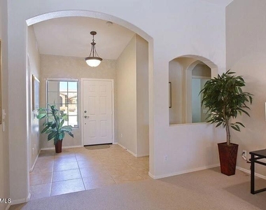 15743 W Verde Lane - Photo Thumbnail 5