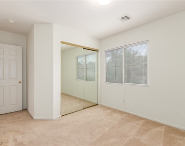 7447 Jacaranda Leaf Street - Photo Thumbnail 32