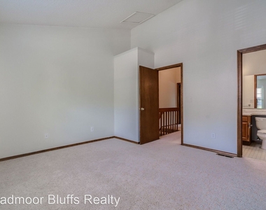 1661 Maitland Court - Photo Thumbnail 10