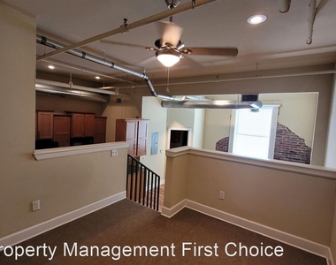 821 Garrison Avenue Apt #3 - Photo Thumbnail 7