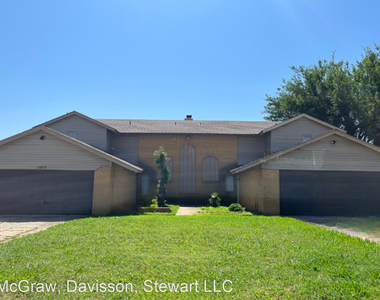 6808 Lancer Ln. - Photo Thumbnail 15