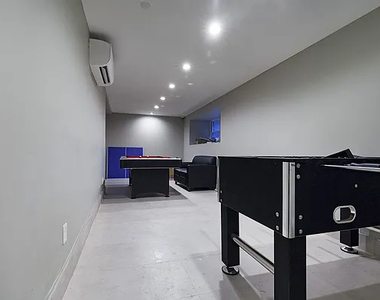 773 Lexington Avenue - Photo Thumbnail 15