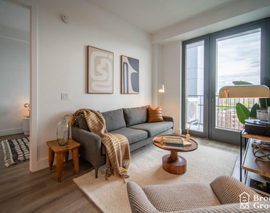 322 Grand Concourse - Photo Thumbnail 3