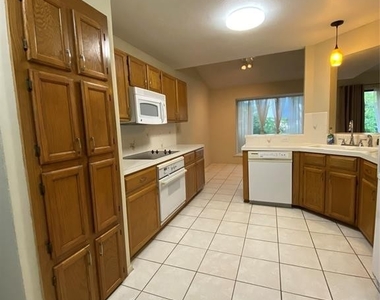 11907  Meadowfire Dr - Photo Thumbnail 7