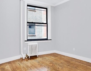 Copy of 326 East 35th Street, Unit 31 - Photo Thumbnail 1