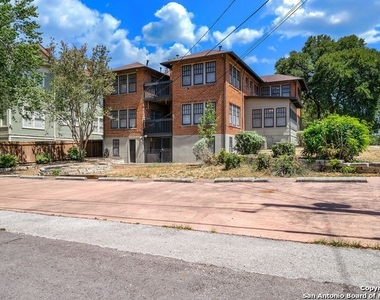 146 E Agarita Ave - Photo Thumbnail 22