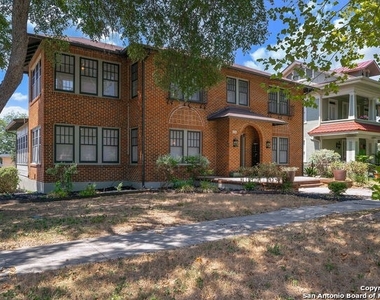 146 E Agarita Ave - Photo Thumbnail 2