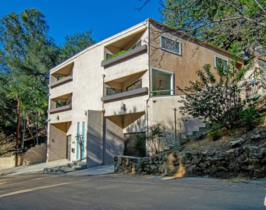 8155 Willow Glen Rd - Photo Thumbnail 1