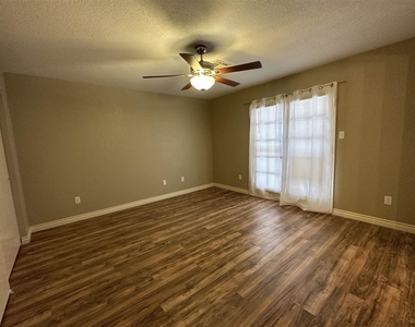 6277 E 42 Ln - Photo Thumbnail 11