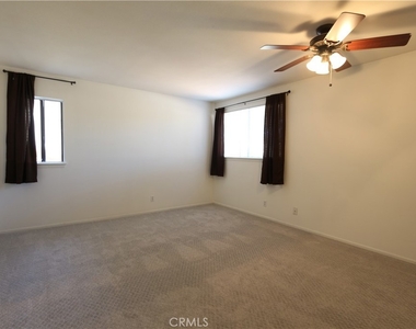 674 Colonial Circle - Photo Thumbnail 21