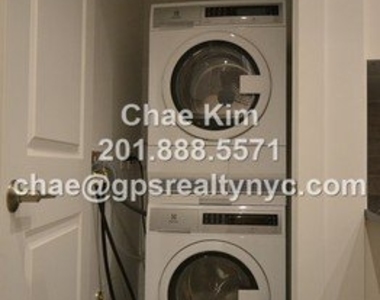 218 East 36th Street - Photo Thumbnail 5