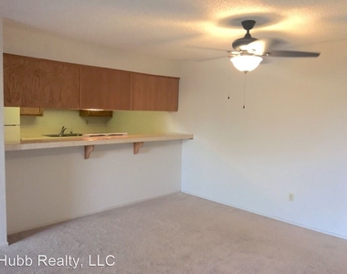 2845 Idlewild Drive, Apt 112 - Photo Thumbnail 4