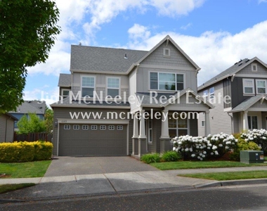 1063 Se Wenlock Avenue - Photo Thumbnail 20