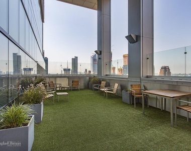 350 W 42nd St - Photo Thumbnail 10