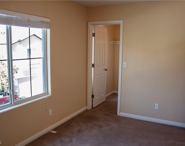 9515 Milkweed Canyon Avenue - Photo Thumbnail 17